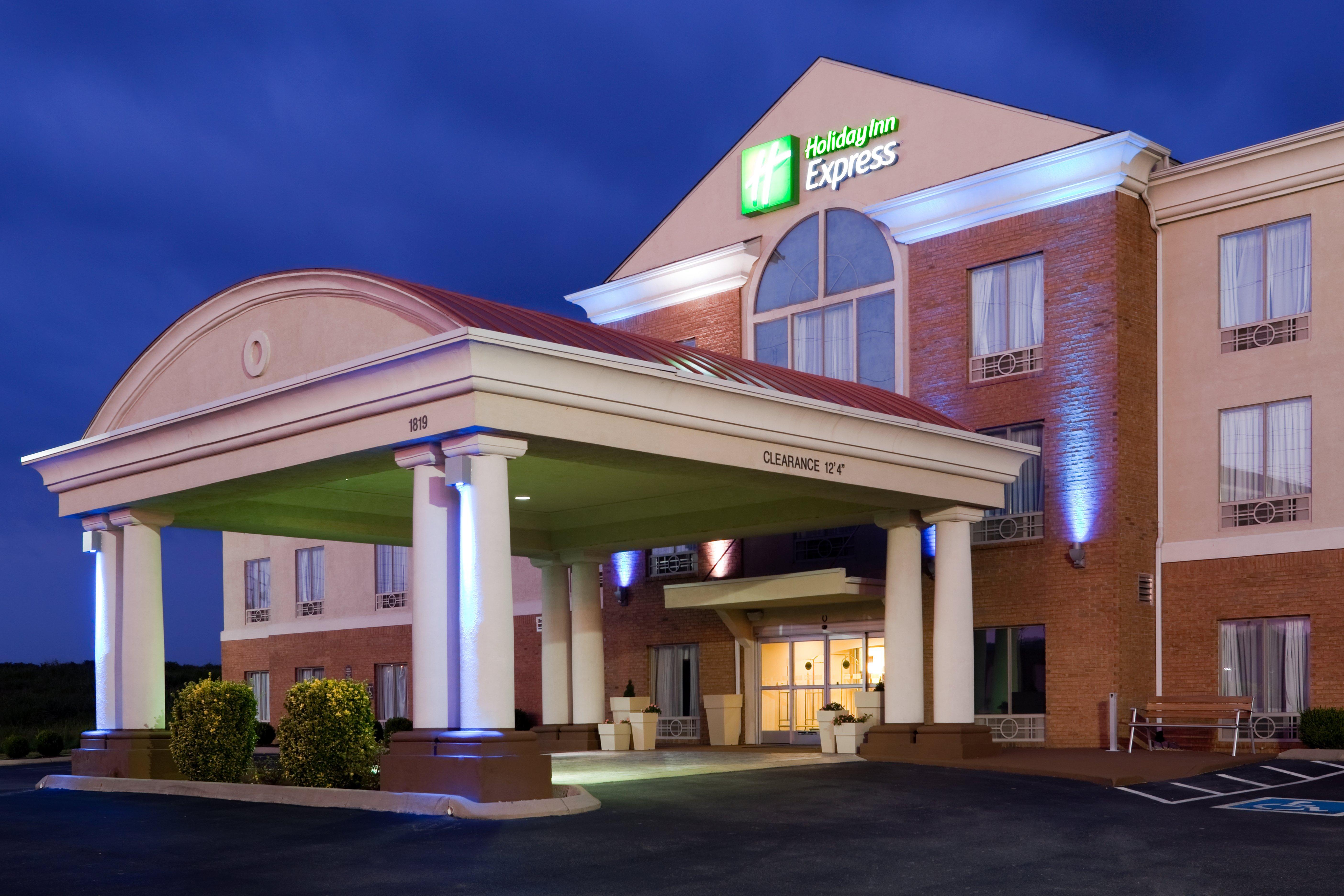 Holiday Inn Express Athens By Ihg Exterior foto